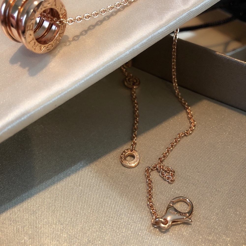 Preowned Bvlgari Zero 1 18k rose gold necklace